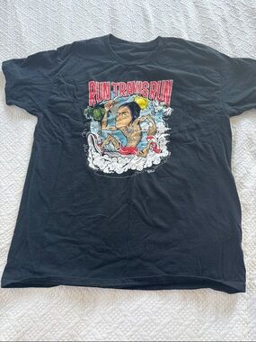 Run Travis Run Graphic Tee - Black